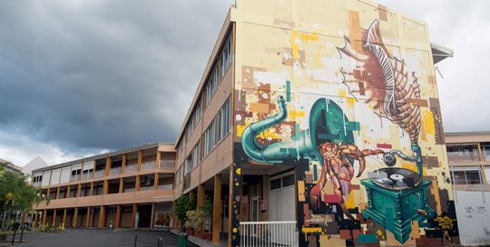 Street Art, le gramophone d'Anne-Marie Javouhey. Photo Tahiti Heritage 2014