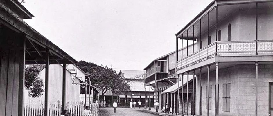 La rue des Beaux Arts en 1897, vue du carrefour avec la rue de l’Est