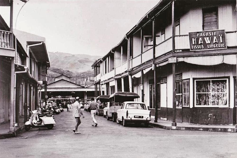 Coin de la rue Gauguin et de la rue du marché à Papeete en 1965