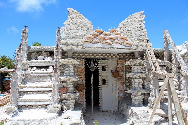 Maison en coquillage de Maupiti. Photo lesaventuresdemariane