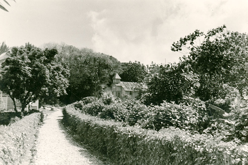 Le temple protestant de Makatea en 1958