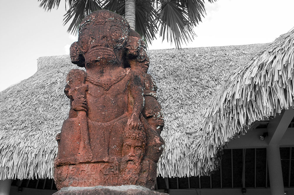 Tiki du centenaire, Mairie de Papeete