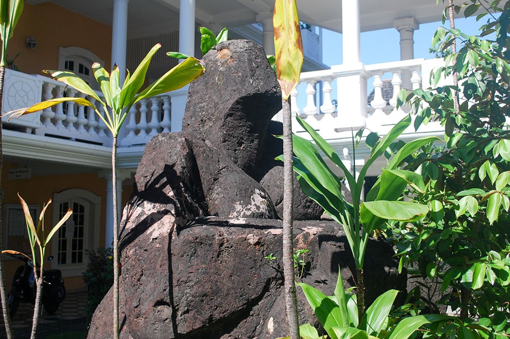 Statue de la reine Pomare IV, Mairie de Papeete