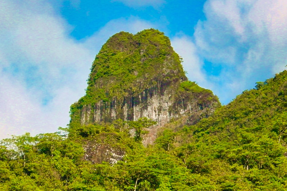 Mont Urufe de la vallée de Papenoo